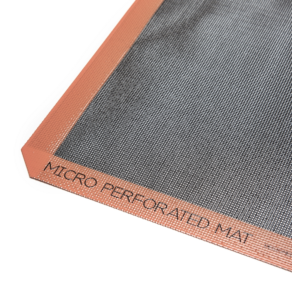 Whiskspro® - Micro Perforated Mat Medium 40X30
